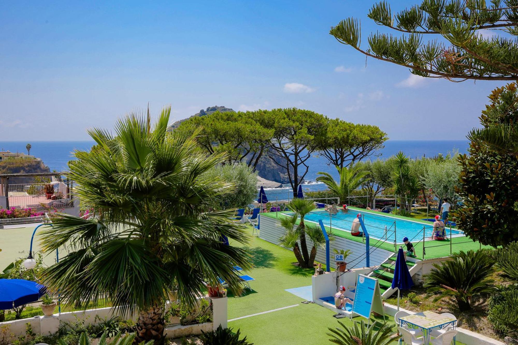 Casa Adolfo Ischia Hotel 2*