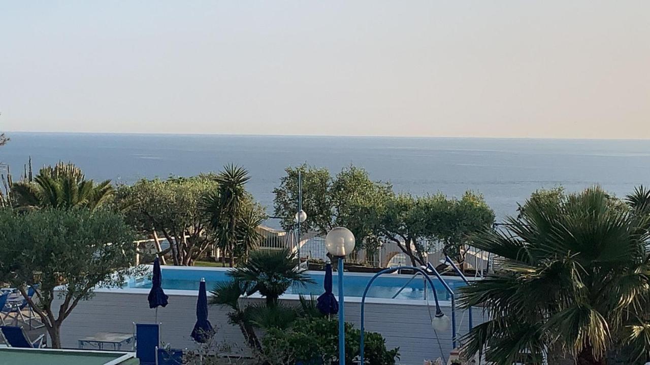 Casa Adolfo Ischia Hotel 2*
